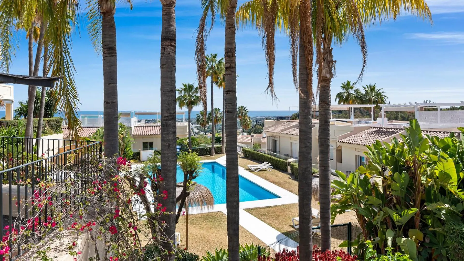 La Quinta Hills - Modern Andalusian-Style Home With Rooftop Terrace Marbella