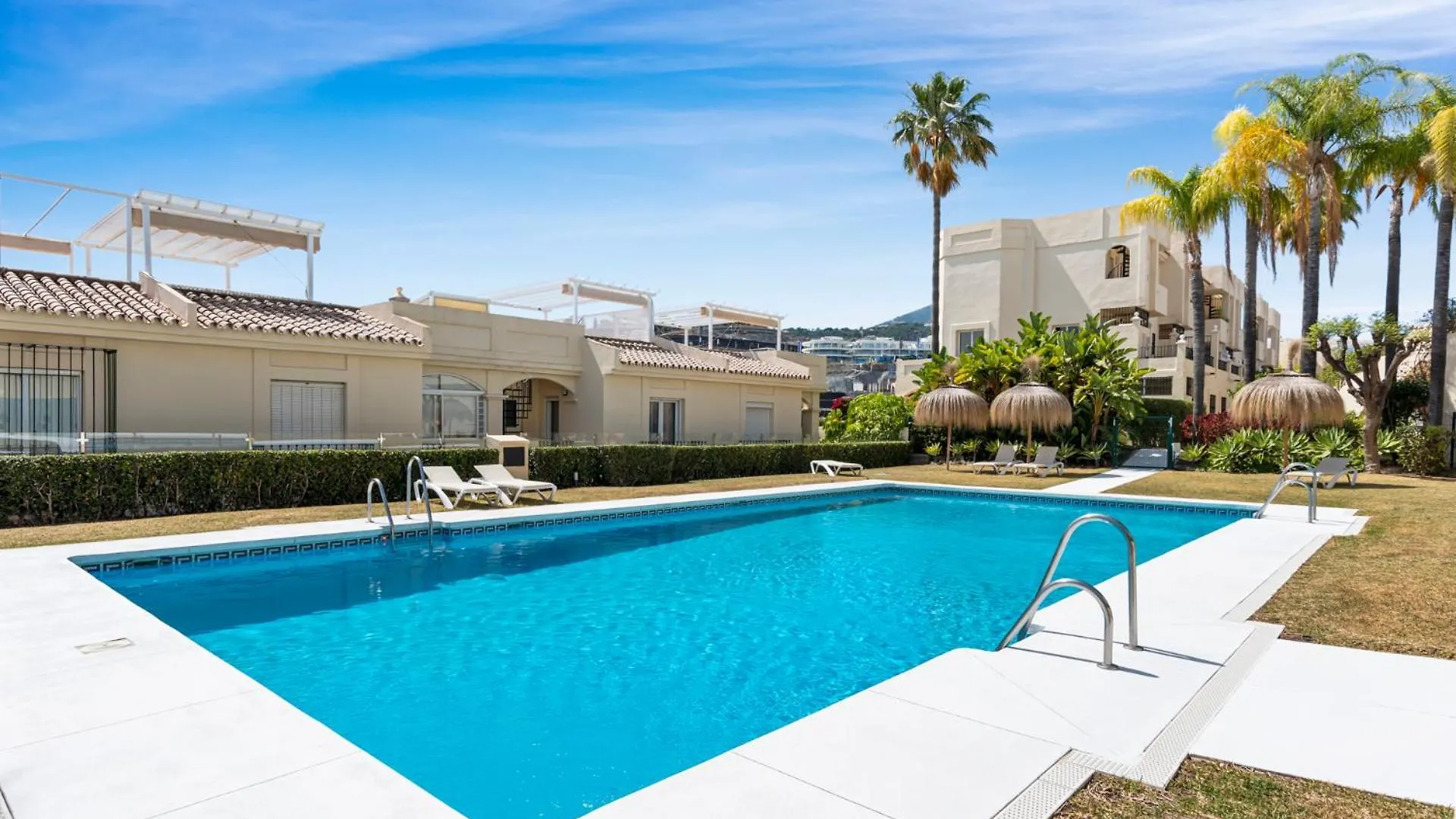 La Quinta Hills - Modern Andalusian-Style Home With Rooftop Terrace Marbella Holiday home