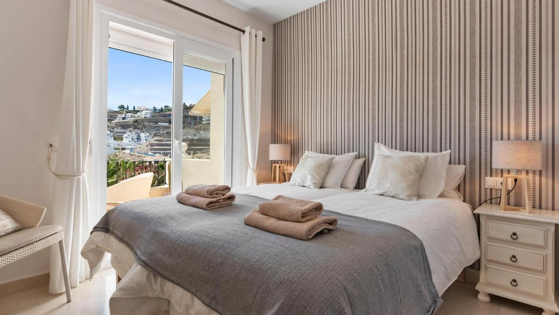 Holiday home La Quinta Hills - Modern Andalusian-Style Home With Rooftop Terrace Marbella